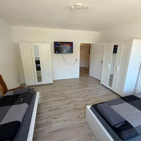 شقة Monteurwohnungen Und Einzelapartments