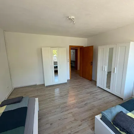 شقة Monteurwohnungen Und Einzelapartments *