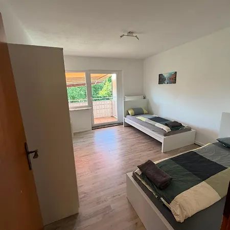 Monteurwohnungen Und Einzelapartments شقة *